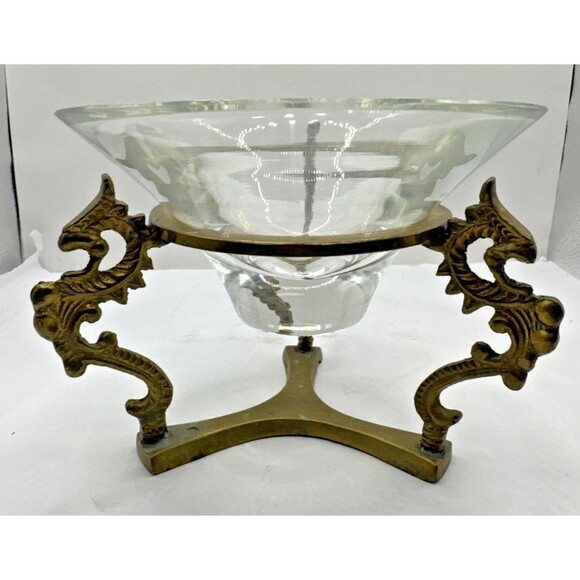 Ornate Vintage Three Dragon Chinoiserie Brass Stand With Glass Bowl - Picture 4 of 4